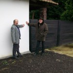 Laux und Hammer am heutigen Standort des alten Kassenhäuschen Sportplatz Bachacker, 12-2014