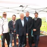 Übergabe Pavillons und Schirme von Rheinhessische an TSG, 04-2015