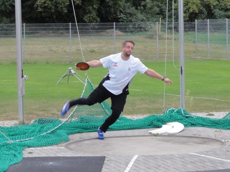 Leichtathletik-Trainerteam verstärkt sich mit Wurftrainer