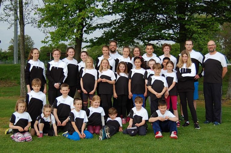 TSG-Leichtathleten in neuem Outfit bereit für die Wettkampfsaison