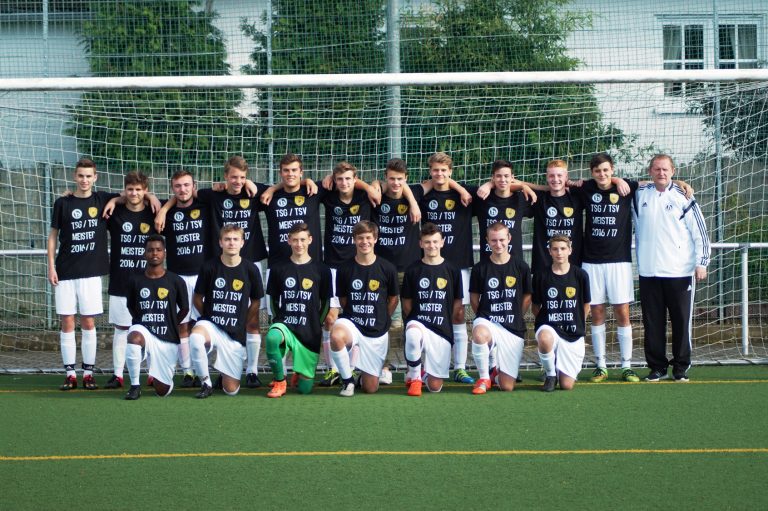 B1-Fußballjunioren im letzten Spiel beim 6:0 entspannt
