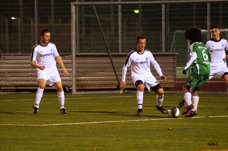 A1-Fußballjunioren souverän mit 11:0 gegen Soonwald II im Pokal weiter