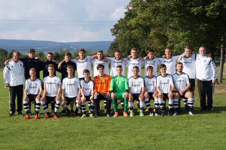 Fußball A1-Jugend vor spannendem Monat