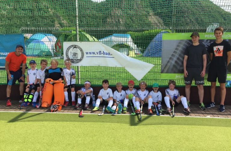 Hockeyturnier inkl. Zelten in Bad Kreuznach der C und D Knaben: