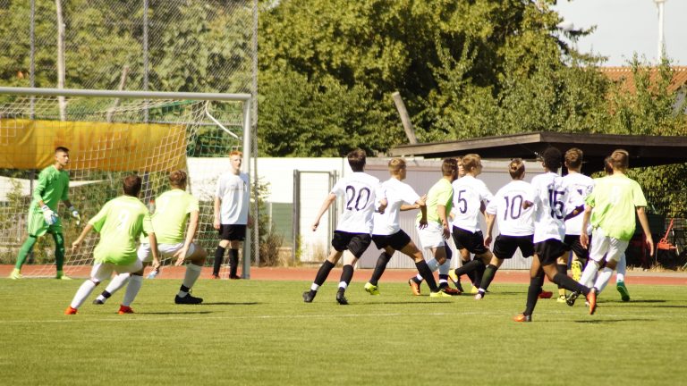 A-Junioren-Spielgemeinschaft verliert am Samstag und gewinnt am Sonntag