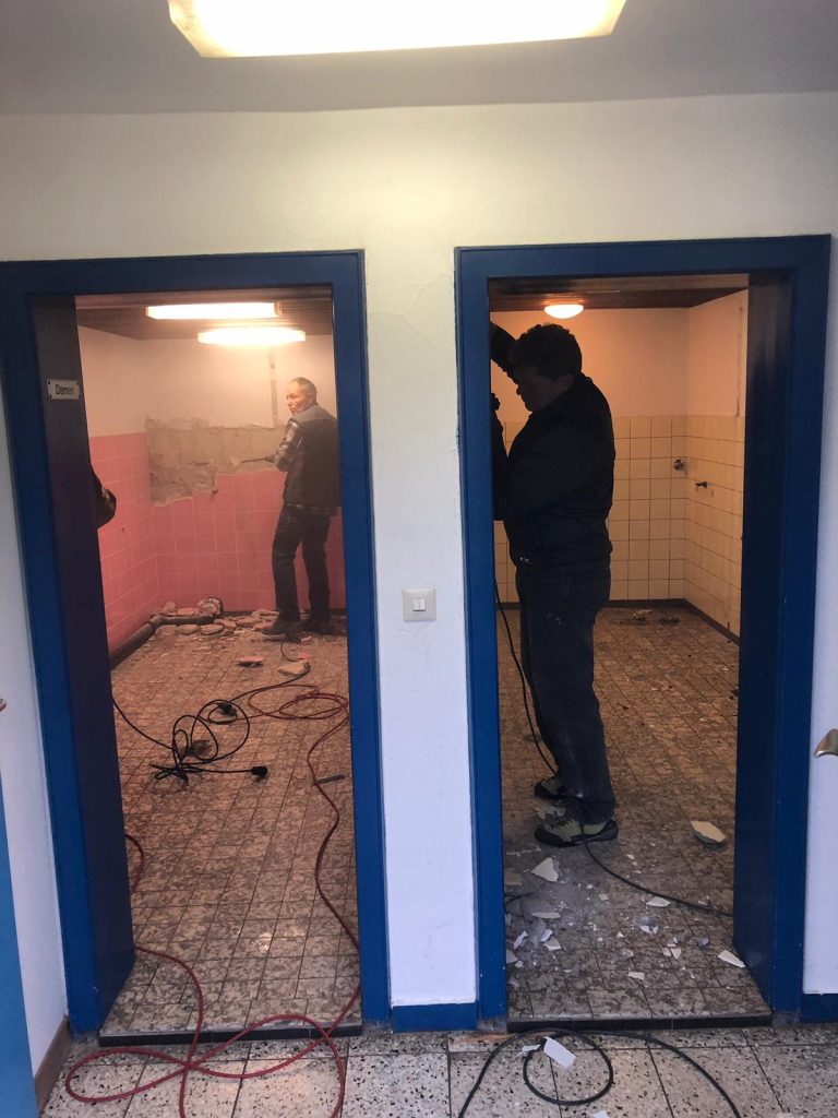 Toilettensanierung im Sportheim hat planmäßig begonnen