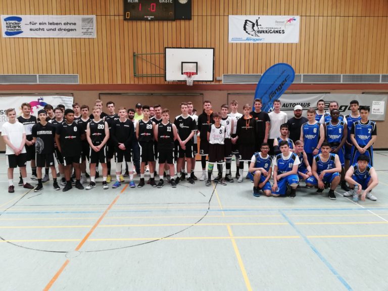 Erfolg beim eigenen u18-Turnier
