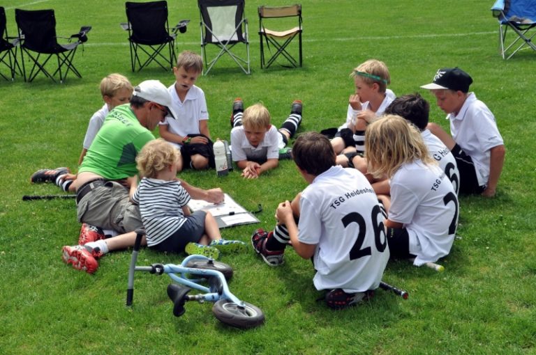 HockeyScout Lehrgang und internationaler Hockeycamp