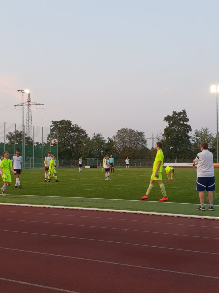 Fußball A-Junioren: gescheitert im Verbandspokal mit 0:4 gegen Hassia Bingen